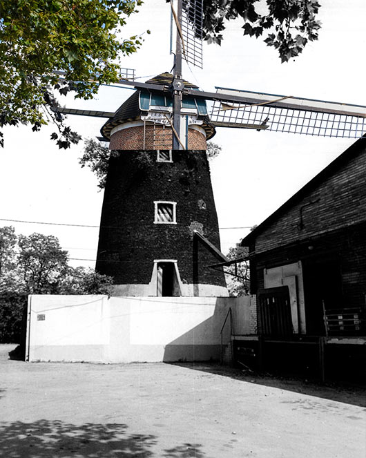 Collage eines historischen und eines aktuellen Fotos der Baumeister Mühle